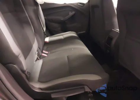 2013 Ford Escape S z USA, uszkodzony, nr VIN 1FMCU0F71DUA73622